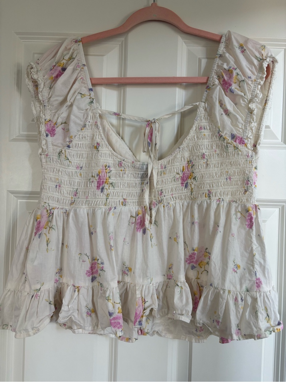 Universal Thread Cream Floral Peplum Tie-Back Blouse - Picture 3 of 3